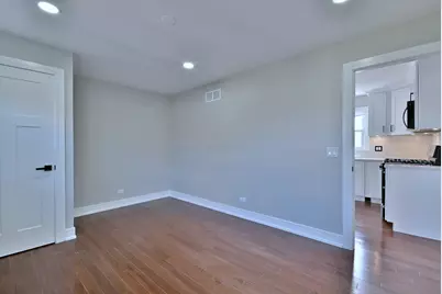 5435 N Mobile Avenue, Chicago, IL 60630 - Photo 21