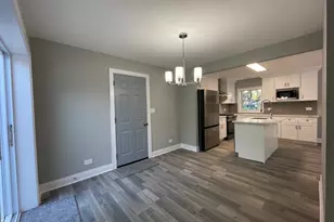 5547 S Peck Ave, Countryside, IL 60525 - Photo 11