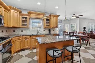 714 Joanne Dr, Minooka, IL 60447 - Photo 13