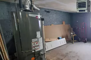 6551 N Sacramento Ave, Chicago, IL 60645 - Photo 9