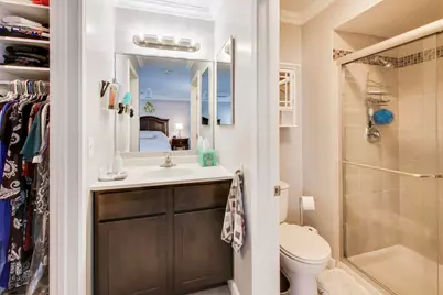 1037 Wheaton Oaks Drive, Wheaton, IL 60187 - Photo 17