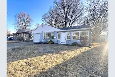 2125 N Nevada Avenue, Davenport, IA 52804 - Photo 3