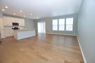 1029 Draper Rd, McHenry, IL 60050 - Photo 3