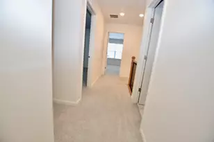 1029 Draper Rd, McHenry, IL 60050 - Photo 9