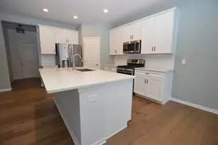 1029 Draper Rd, McHenry, IL 60050 - Photo 5