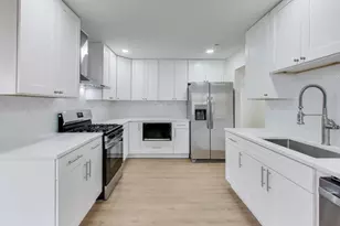 297 Columbine Dr, Clarendon Hills, IL 60514 - Photo 7