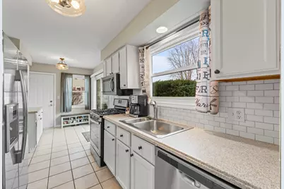 593 Covered Bridge Drive, Elgin, IL 60124 - Photo 5