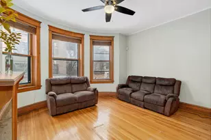 3172 N Cambridge Ave, Chicago, IL 60657 - Photo 5