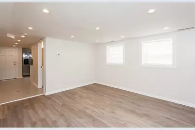 3604 W Roscoe Street #G, Chicago, IL 60618 - Photo 5