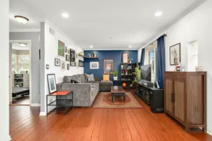 8206 Mango Ave, Morton Grove, IL 60053 - Photo 3