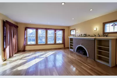 6430 N Maplewood Street, Chicago, IL 60645 - Photo 3