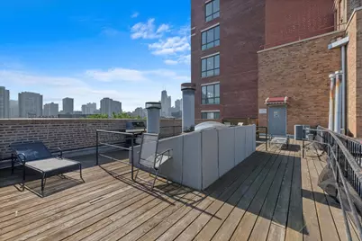 1448 N Orleans Street #1B, Chicago, IL 60610 - Photo 25