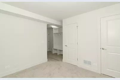 214 Walnut Street N #E, Bensenville, IL 60106 - Photo 29