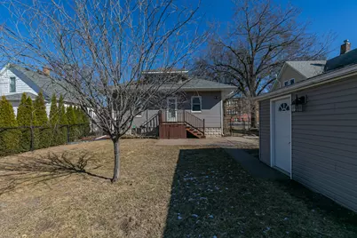 1734 N Howell Street, Davenport, IA 52804 - Photo 5