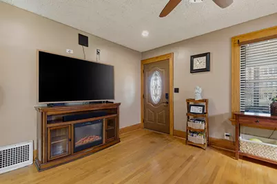 1734 N Howell Street, Davenport, IA 52804 - Photo 9