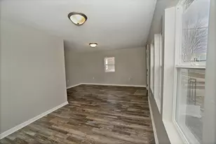 1517 La Salle St, Ottawa, IL 61350 - Photo 3