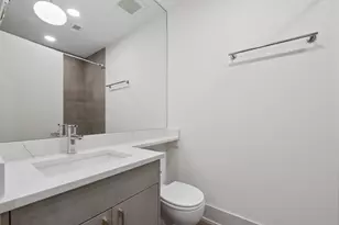 2719 W St Georges Ct, Chicago, IL 60647 - Photo 13