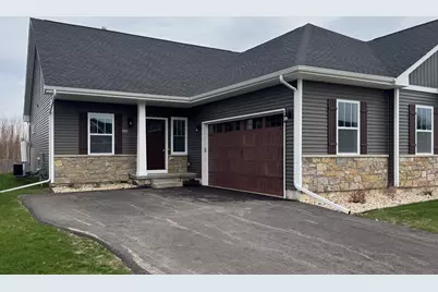 632 Anjali Court #L, Sycamore, IL 60178 - Photo 1