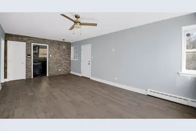 2046 E 72nd Place #2w, Chicago, IL 60649 - Photo 17