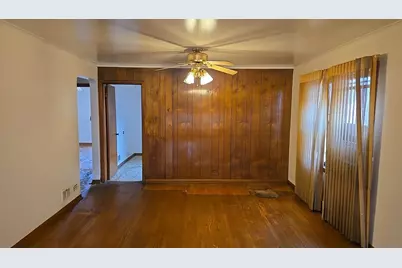 10747 S King Drive, Chicago, IL 60628 - Photo 7