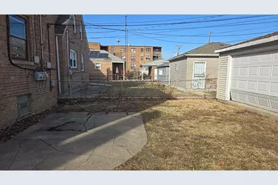 10747 S King Drive, Chicago, IL 60628 - Photo 5