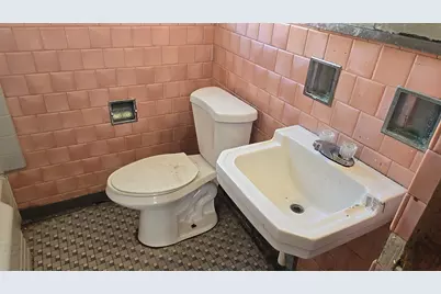 10747 S King Drive, Chicago, IL 60628 - Photo 19