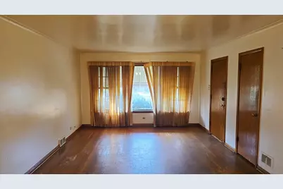 10747 S King Drive, Chicago, IL 60628 - Photo 7