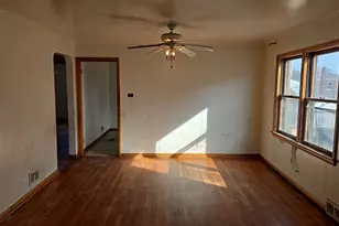 10747 S King Dr, Chicago, IL 60628 - Photo 13