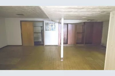 10747 S King Drive, Chicago, IL 60628 - Photo 17