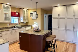 428 E Thompson St, Princeton, IL 61356 - Photo 5