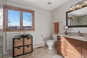 9111 Hawthorn Dr, Hickory Hills, IL 60457 - Photo 25