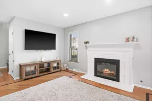 7S367 Augusta Ln, Naperville, IL 60540 - Photo 7