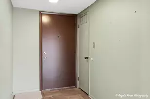 606 Waters Edge Dr, McHenry, IL 60050 - Photo 17