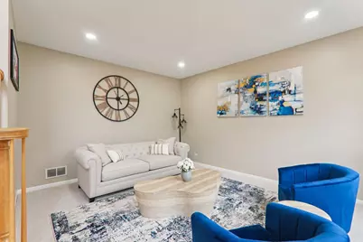 484 W Haleys Hill Court, Palatine, IL 60074 - Photo 13