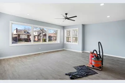 7815 S Merrill Avenue, Chicago, IL 60649 - Photo 7