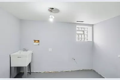 7815 S Merrill Avenue, Chicago, IL 60649 - Photo 21