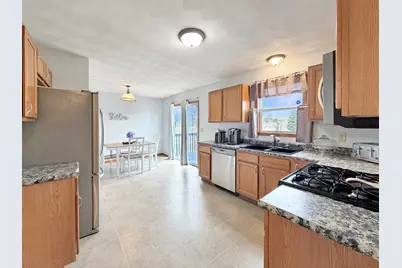 12411 Barberry Drive, Winnebago, IL 61088 - Photo 7