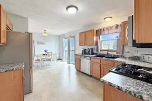 12411 Barberry Dr, Winnebago, IL 61088 - Photo 7