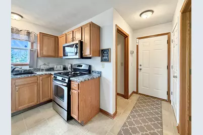 12411 Barberry Drive, Winnebago, IL 61088 - Photo 15