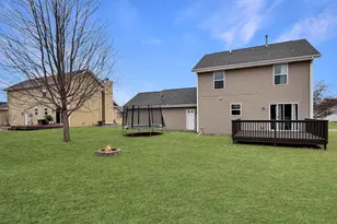 12411 Barberry Dr, Winnebago, IL 61088 - Photo 3