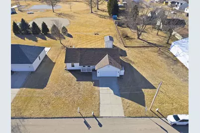906 Warren Street, Earlville, IL 60518 - Photo 3