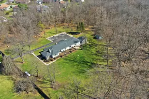 2 Rohe Ln, Crete, IL 60417 - Photo 5