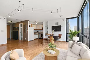 1122 N Clark St, Chicago, IL 60610 - Photo 17