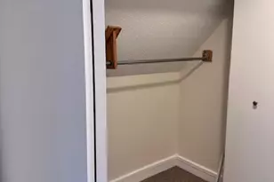 1834 W Byron St, Chicago, IL 60613 - Photo 13