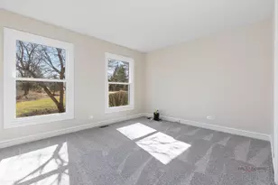 6785 W Creekside Dr, Long Grove, IL 60047 - Photo 23