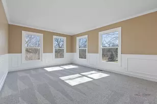 6785 W Creekside Dr, Long Grove, IL 60047 - Photo 9