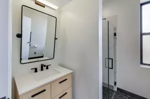 1329 W Chicago Ave, Chicago, IL 60642 - Photo 25