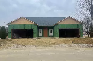 1665 Belclare Rd, Normal, IL 61761 - Photo 3