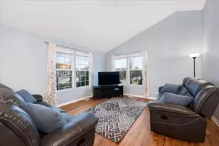 240 Devoe Dr, Oswego, IL 60543 - Photo 7