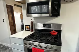 3203 S Bergman Dr, Holiday Hills, IL 60051 - Photo 9